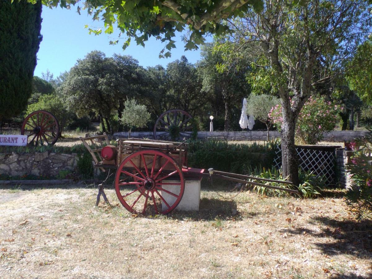 Auberge Des Garrigues Nimes Exterior foto